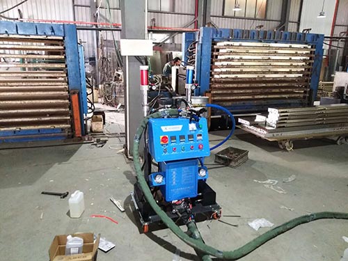 聚氨酯門(mén)板澆注(圖2) 江蘇聚氨酯發(fā)泡機(jī)