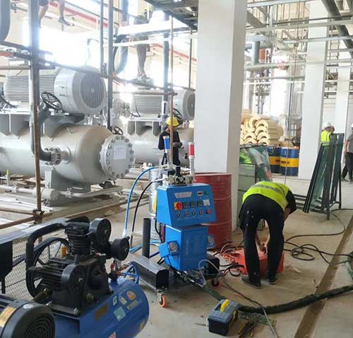 聚氨酯噴涂的機器(圖1) Q2600D聚氨酯噴涂的機器