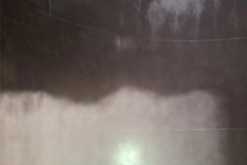 聚脲涂料化工儲罐內(nèi)外壁防腐施工專用噴涂設備(圖5) 聚脲涂料化工儲罐內(nèi)外壁防腐案例