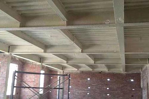 聚氨酯噴涂冷庫(kù)保溫保冷施工專用設(shè)備(圖5) 聚氨酯噴涂冷庫(kù)保溫保冷施工案例