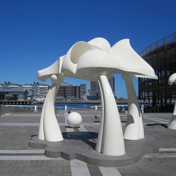 聚脲和聚氨酯防水 能用一樣的噴涂機(jī)嗎(圖2) 泡沫雕塑防護(hù)噴涂聚脲