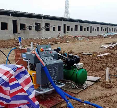 養(yǎng)殖場噴涂(圖3) H5600液壓養(yǎng)殖場噴涂機器