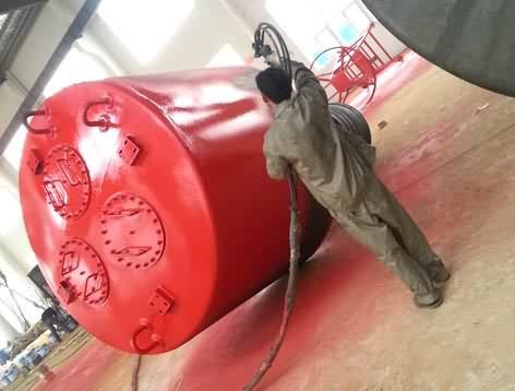 鋼結(jié)構(gòu)儲罐聚脲施工(圖1) 鋼結(jié)構(gòu)儲罐聚脲施工