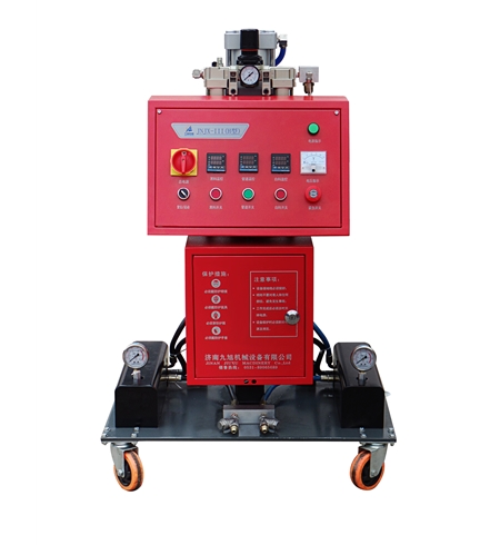 聚氨酯發(fā)泡設備JNJX-III(H)(圖1) 聚氨酯發(fā)泡設備JNJX-III(H)